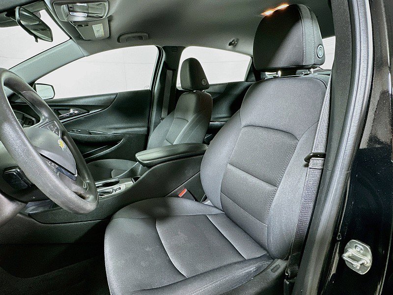 Used 2025 Chevrolet Malibu LT FWD image 11