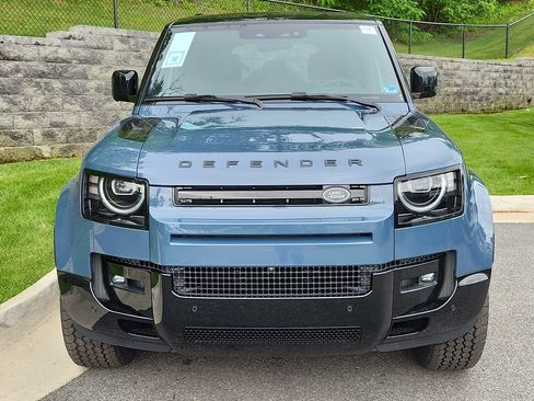 Used 2026 Land Rover Defender 110 X-Dynamic SE AWD/4WD image 8