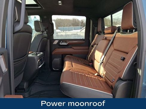 Used 2025 GMC Sierra 2500 Denali Ultimate w/ Max Trailering Package image 14