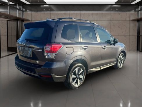 Used 2018 Subaru Forester 2.5i Premium image 7