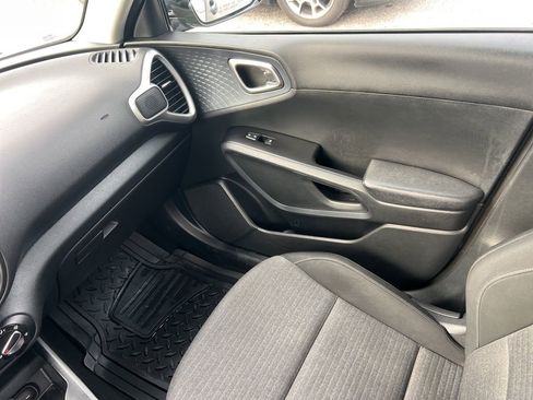 Used 2021 Kia Soul GT-Line image 26