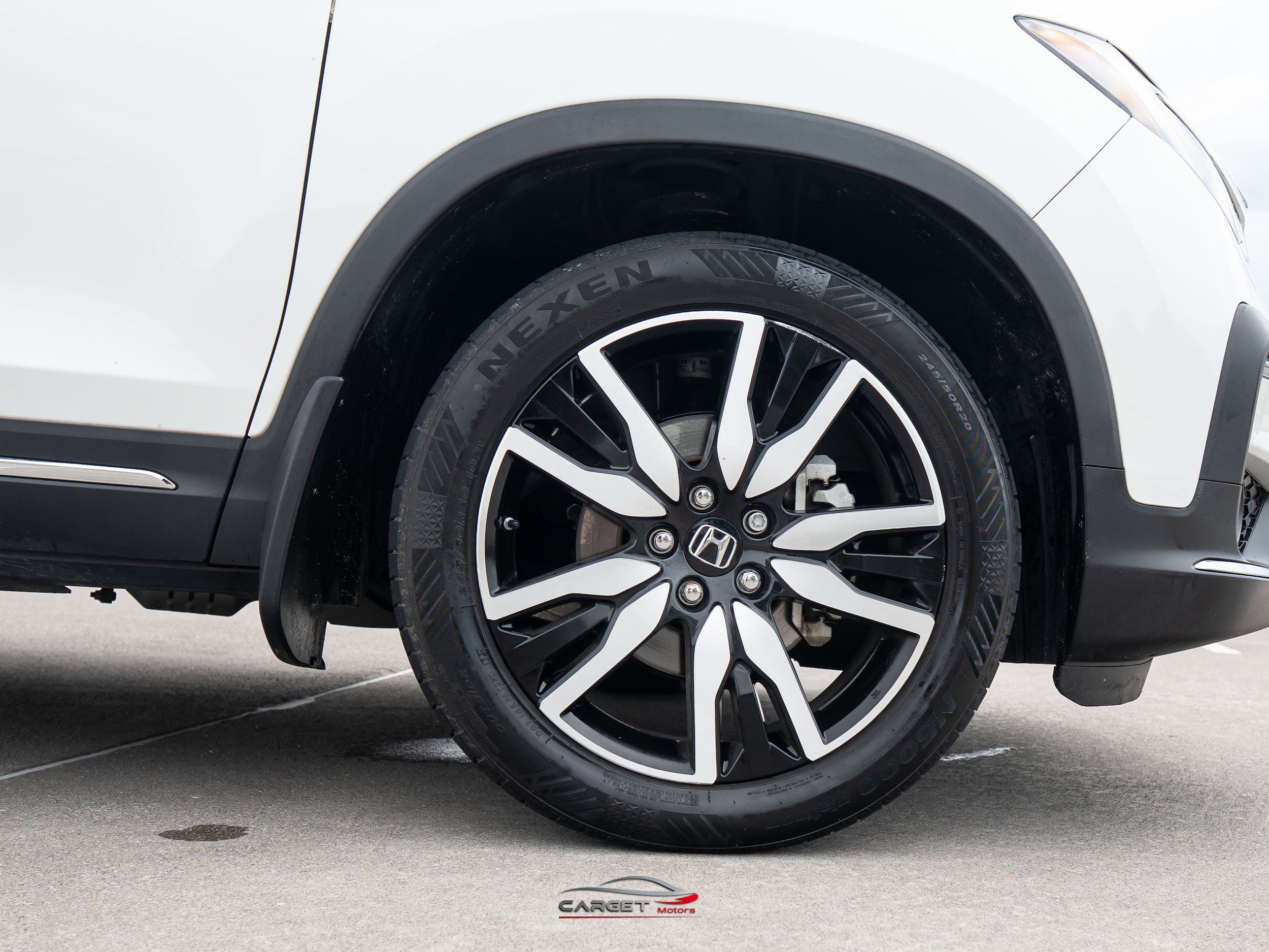 Used 2022 Honda Pilot Touring image 9