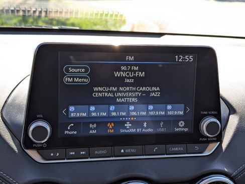 Used 2023 Nissan Sentra SV image 20