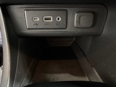 Used 2023 Buick Encore GX Select w/ Safety Package II FWD image 21