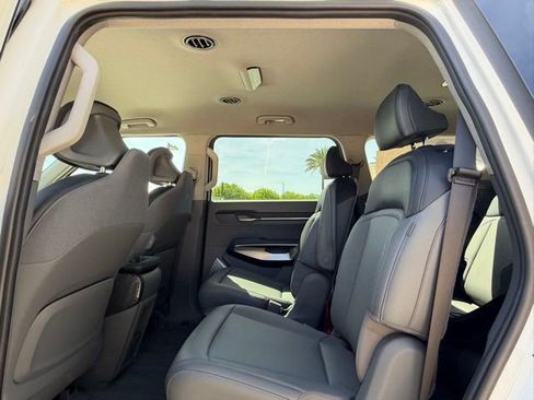 Used 2024 Kia EV9 Light Long Range image 15