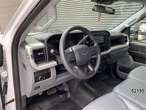 Used 2023 Ford F250 XL image 35