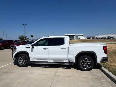 Used 2022 GMC Sierra 1500 SLT w/ SLT Convenience Package RWD image 3