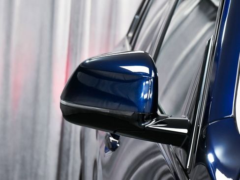 Used 2023 BMW X7 xDrive40i w/ Executive Package image 98