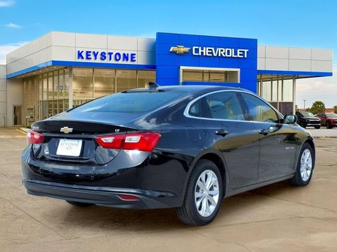Used 2024 Chevrolet Malibu LT FWD image 7