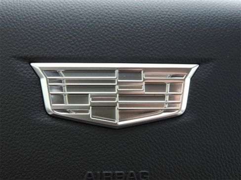 New 2026 Cadillac Vistiq Luxury image 25