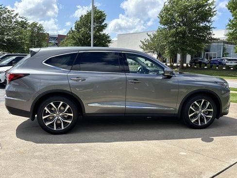 Used 2024 Acura MDX SH-AWD w/ Technology Package image 2
