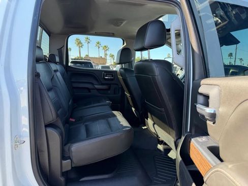 Used 2019 GMC Sierra 2500 Denali w/ Duramax Plus Package AWD/4WD image 24
