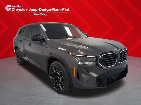 Used 2025 BMW XM Base image 1
