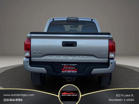 Used 2018 Toyota Tacoma Limited image 5