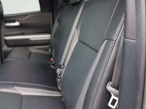 Used 2019 Toyota Tundra Limited w/ Limited Premium Package AWD/4WD image 25