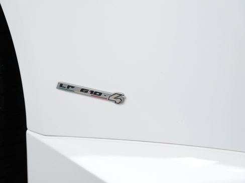 Used 2015 Lamborghini Huracan LP 610-4 image 14