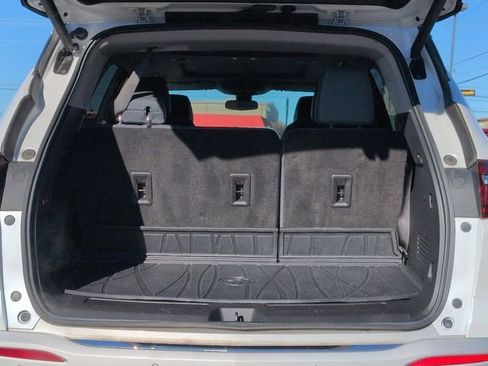 Used 2021 Buick Enclave Premium w/ Sun and Sites Package image 25