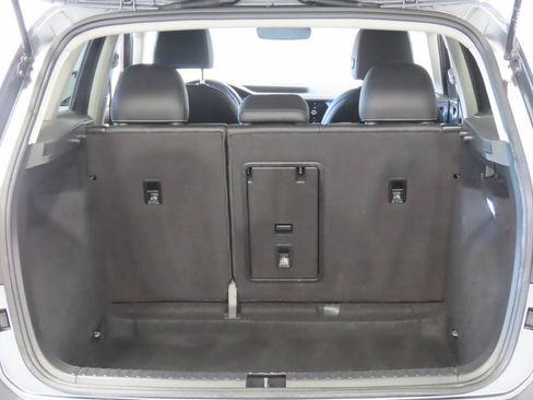 Used 2024 Volkswagen Taos SE FWD image 10
