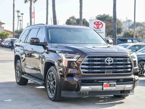 Used 2023 Toyota Sequoia Limited image 3