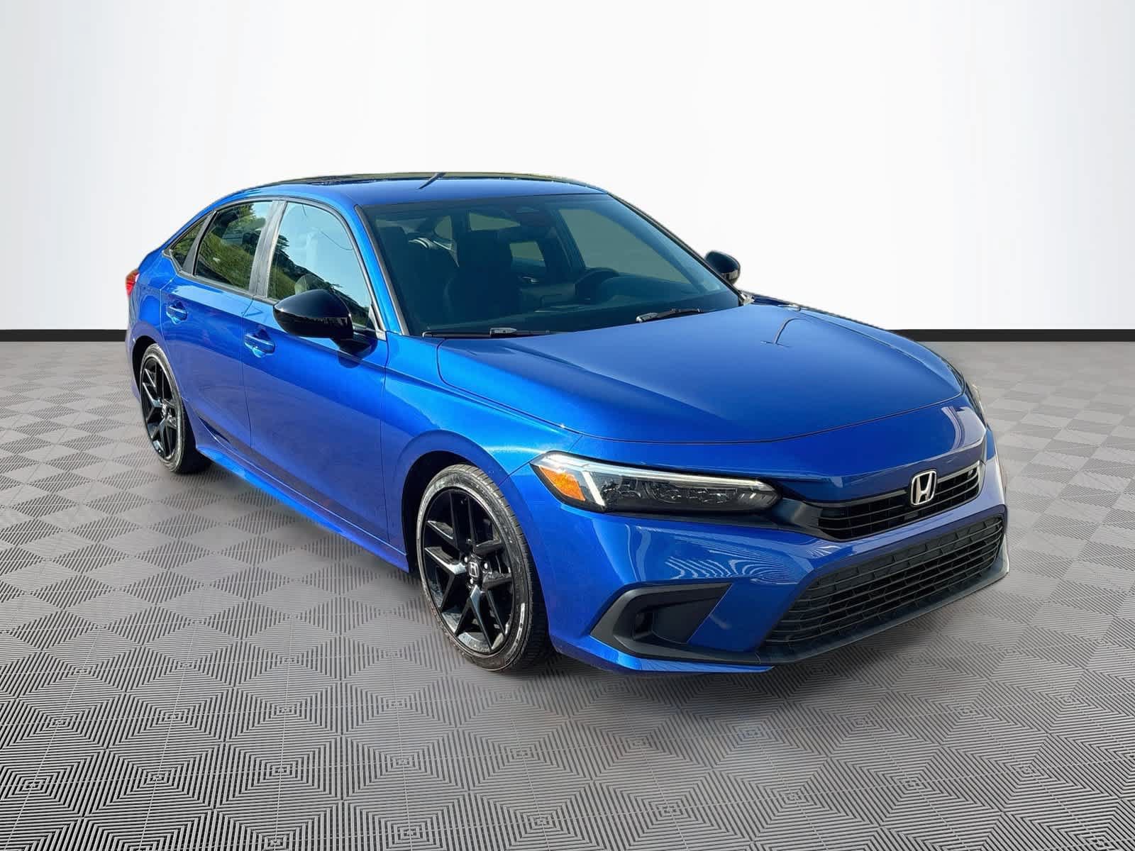 Used 2023 Honda Civic Sport image 3