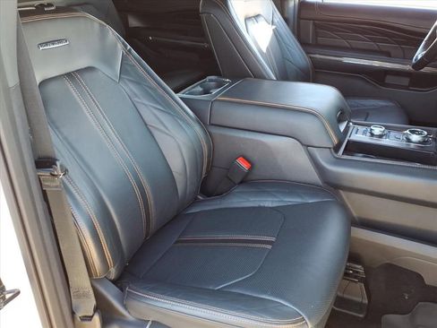 Certified 2023 Ford Expedition Platinum image 14