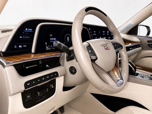 Used 2024 Cadillac Escalade Sport Platinum w/ LPO, ONYX Package AWD/4WD image 21