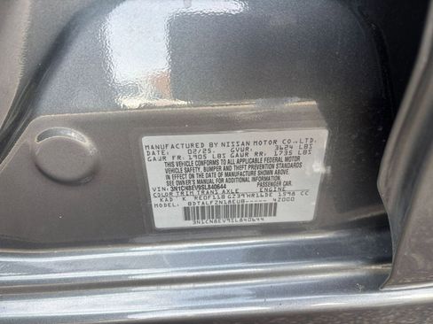 Used 2025 Nissan Versa SV image 29