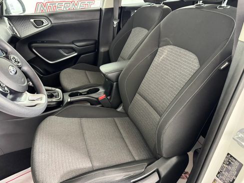 Used 2020 Kia Soul S image 31