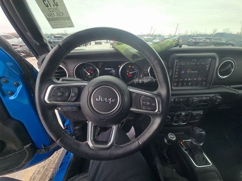 Used 2022 Jeep Wrangler Unlimited Sahara w/ Cold Weather Group image 6