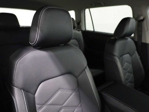 Used 2024 Volkswagen Atlas SE image 20