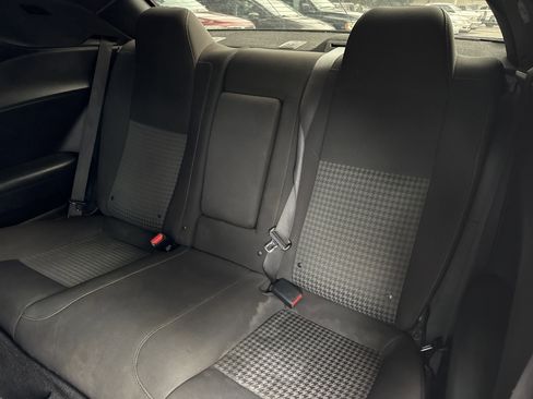 Used 2019 Dodge Challenger R/T w/ Driver Convenience Group image 10