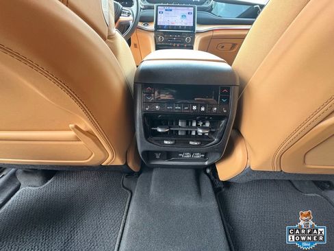 Used 2025 Jeep Grand Cherokee L Summit AWD/4WD image 33