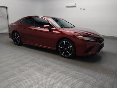 Used 2018 Toyota Camry XSE image 13