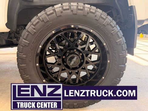 Used 2019 Ford F250 Lariat image 12