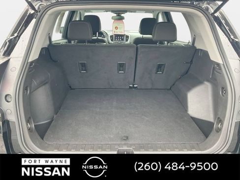 Used 2024 GMC Terrain SLE AWD/4WD image 32