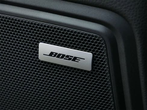 Used 2025 Porsche Macan image 17