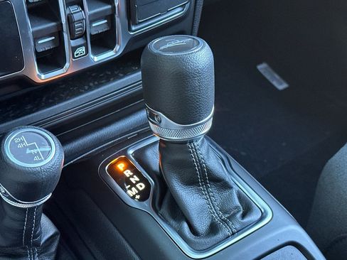 New 2026 Jeep Gladiator Sport image 23