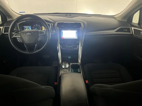 Used 2019 Ford Fusion SE FWD image 30