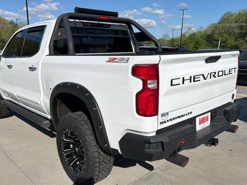 Used 2019 Chevrolet Silverado 1500 LTZ w/ LTZ Premium Package AWD/4WD image 5