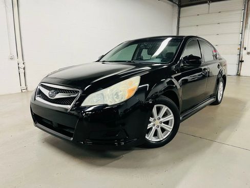 Used 2010 Subaru Legacy 2.5i Premium image 1