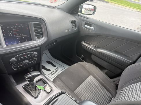 Used 2023 Dodge Charger SXT w/ Blacktop Package AWD/4WD image 22