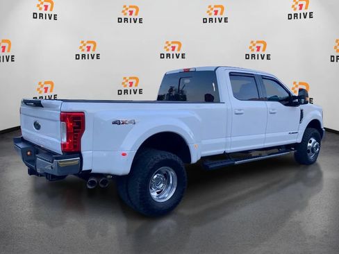 Used 2018 Ford F350 Lariat AWD/4WD image 5