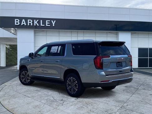 New 2026 GMC Yukon XL Elevation w/ Elevation Premium Package AWD/4WD image 4