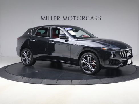 Certified 2023 Maserati Levante GT image 9