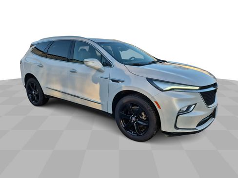 Used 2024 Buick Enclave Essence w/ Sport Touring Edition image 2