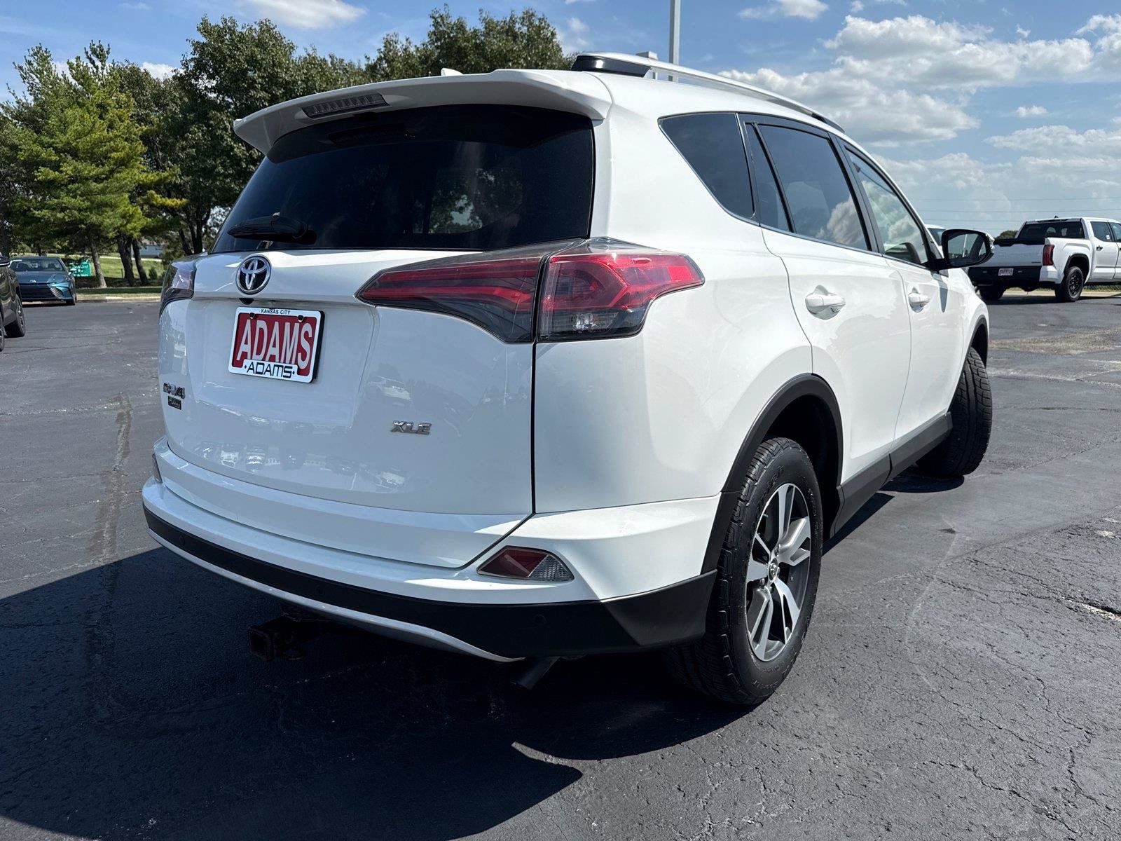 Used 2016 Toyota RAV4 XLE w/ Convenience Package FWD image 9