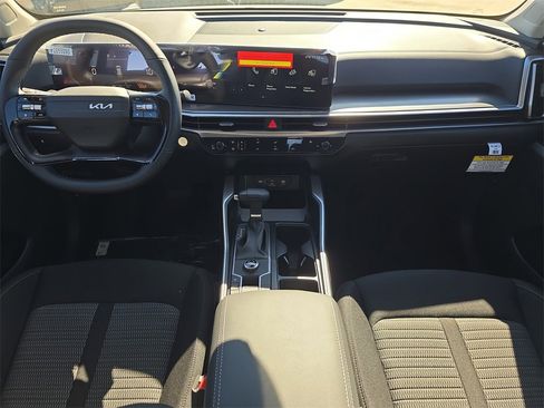 New 2026 Kia Sorento LX image 14