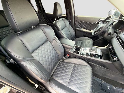 Used 2024 Mitsubishi Outlander SEL FWD image 14
