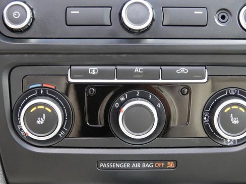 Used 2012 Volkswagen Jetta TDI FWD image 71
