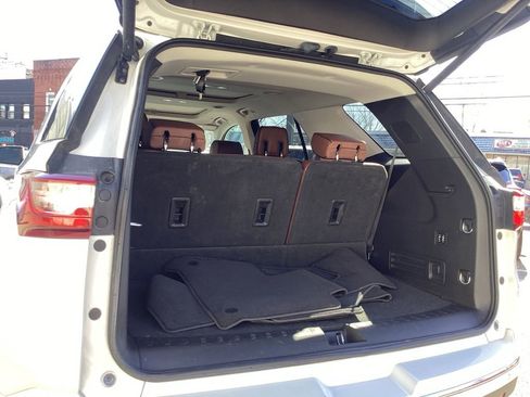 Used 2018 Chevrolet Traverse High Country image 11